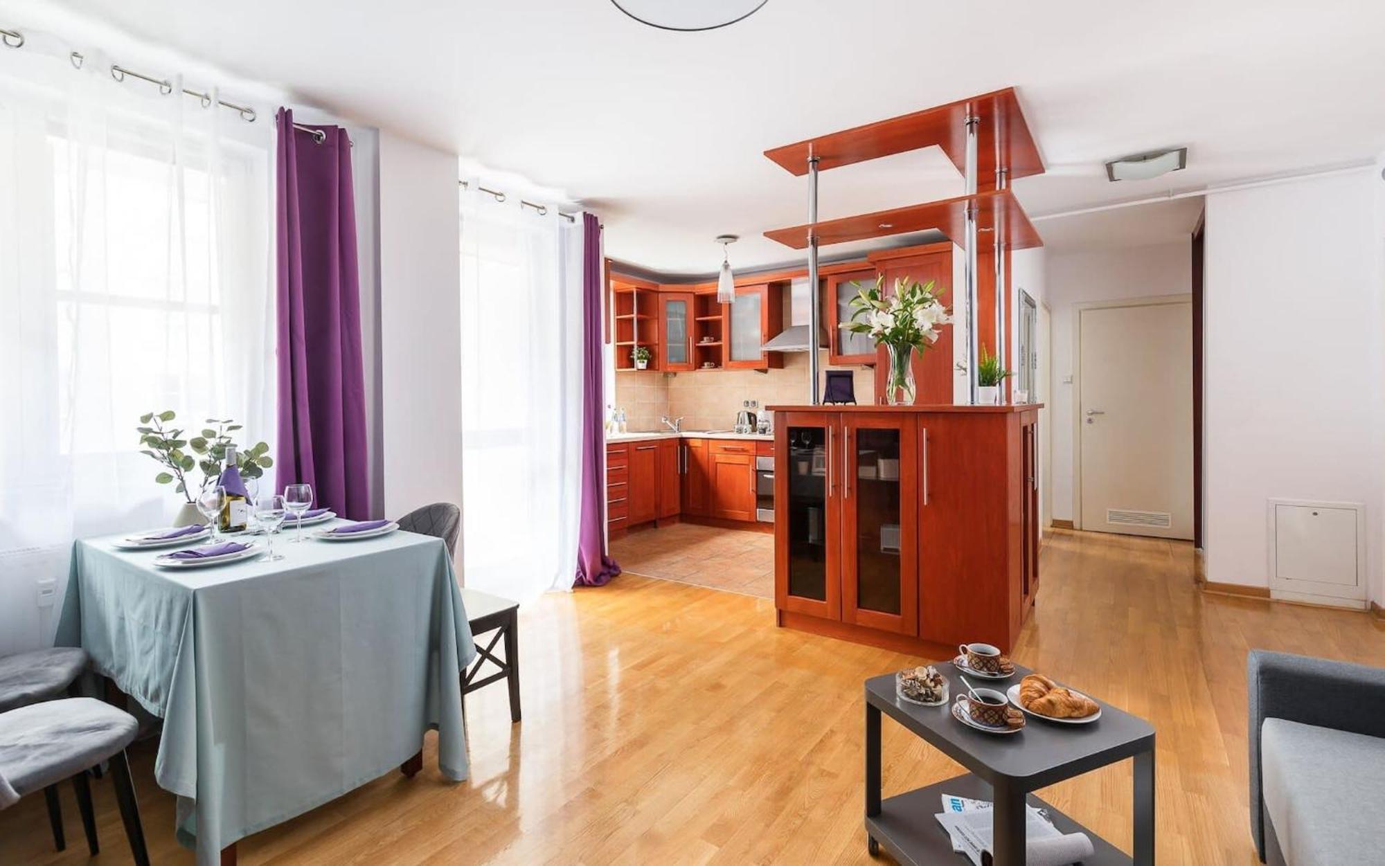 Elektoralna 12A - Colorful Apartment With Balcony By Noclegi Renters Varşovia Exterior foto