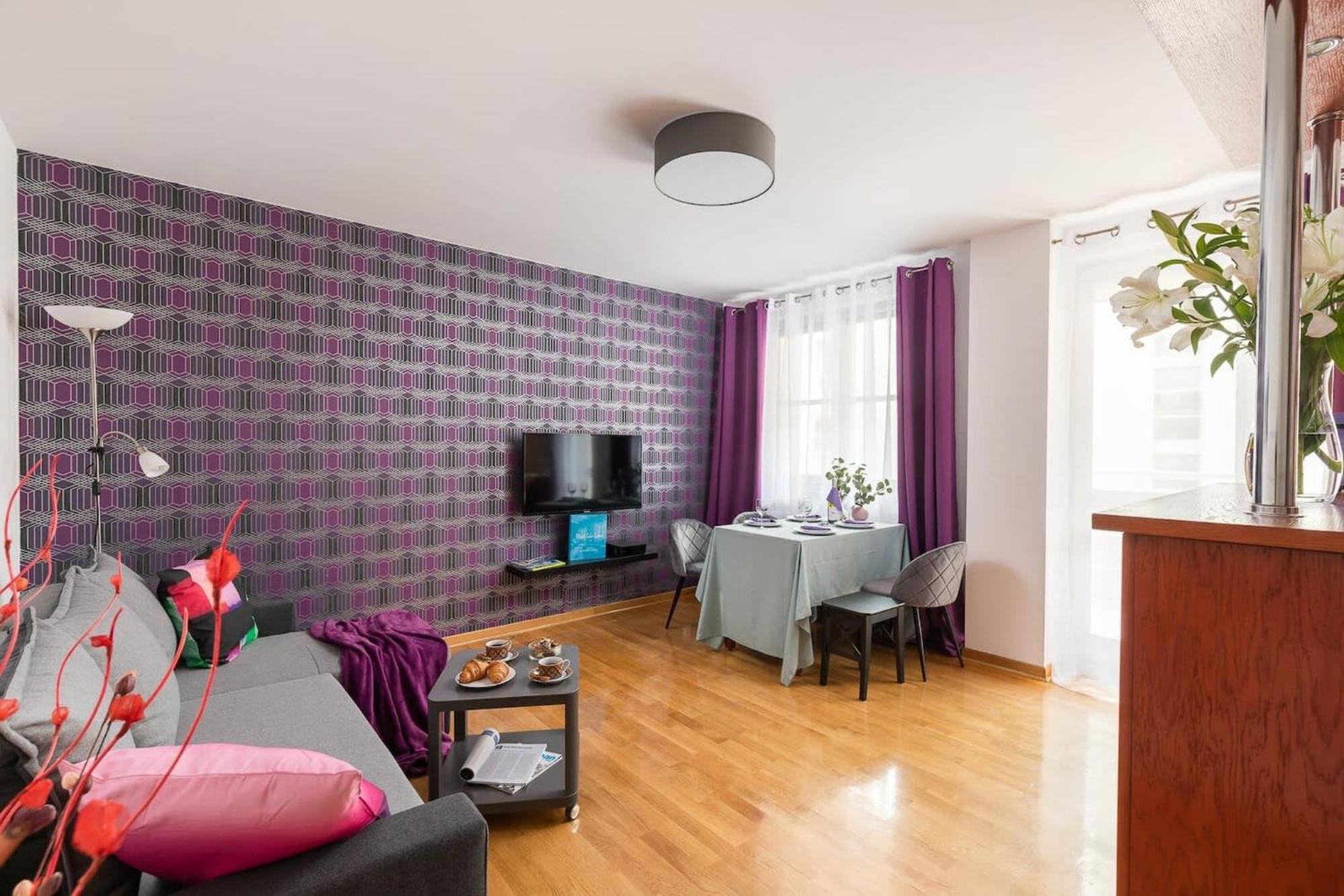 Elektoralna 12A - Colorful Apartment With Balcony By Noclegi Renters Varşovia Exterior foto